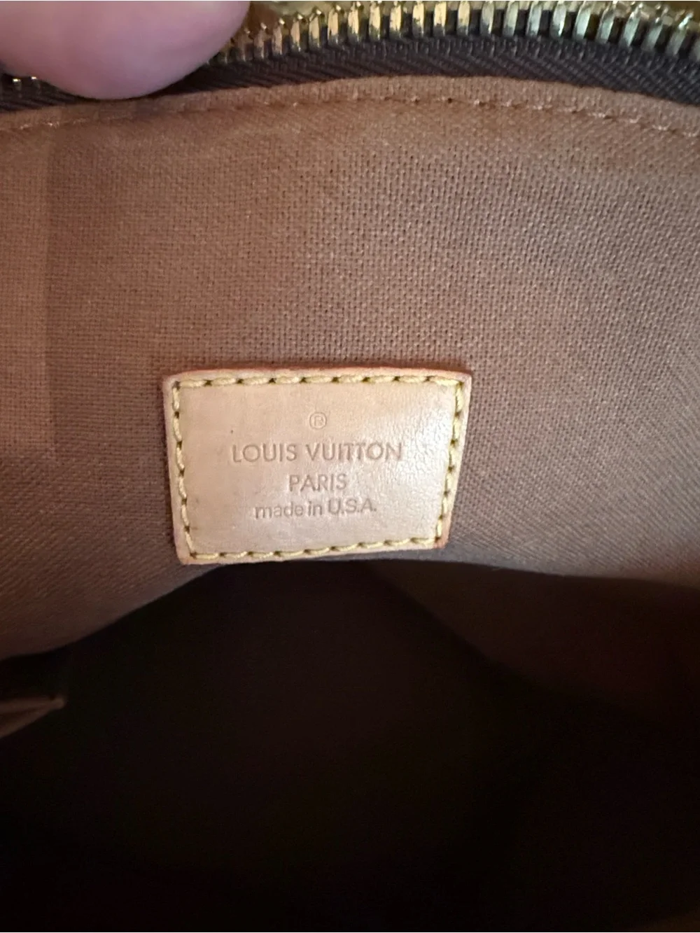 Louis Vuitton Monogram Canvas Tote with Natural Vachetta Trim - Picture 5 of 11